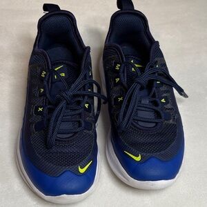 Nike Kids Navy and Neon Green Sneakers